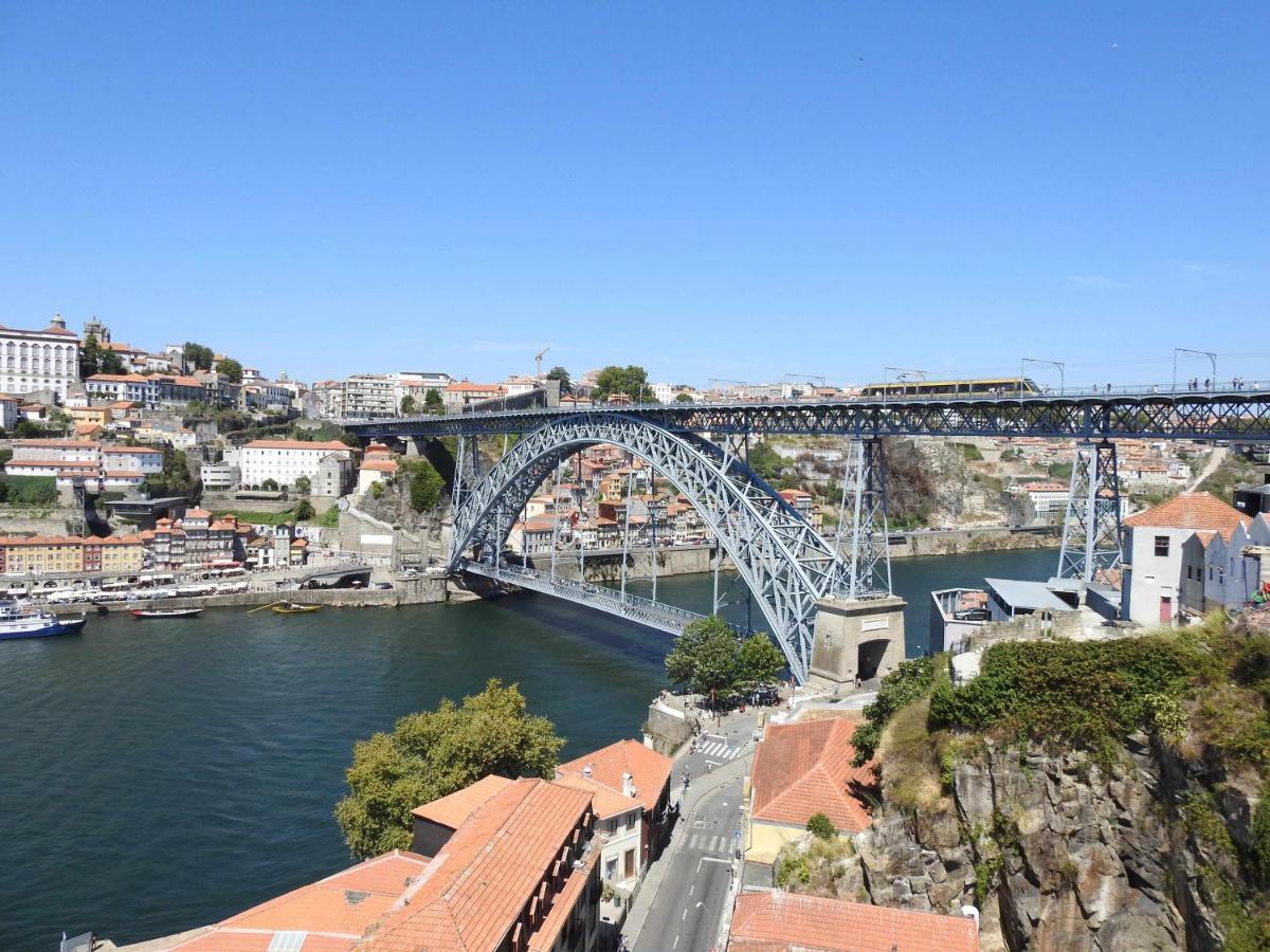 Oporto Delight 1 Luxury Apartment In Historic Center With Balcony Max 4 P Eksteriør bilde