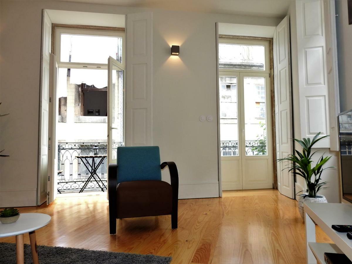 Oporto Delight 1 Luxury Apartment In Historic Center With Balcony Max 4 P Eksteriør bilde